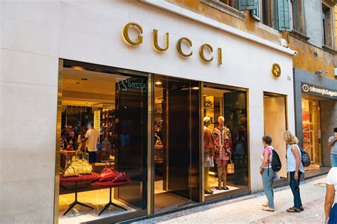 kering gucci mercato premia|gucci and kering.